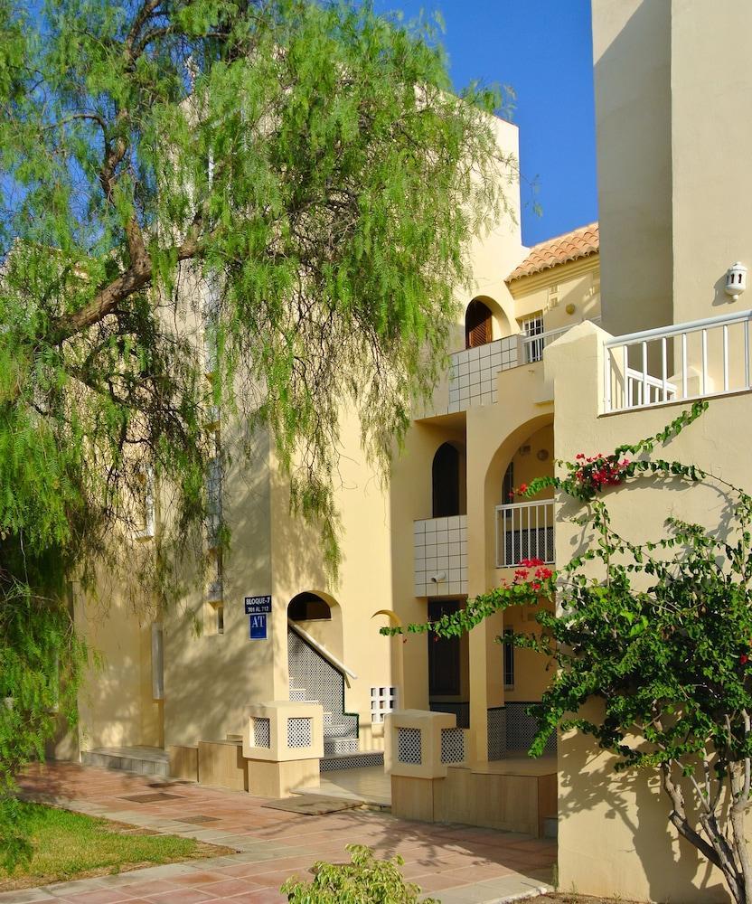 Apartamentos Venecia Roquetas de Mar Exterior photo