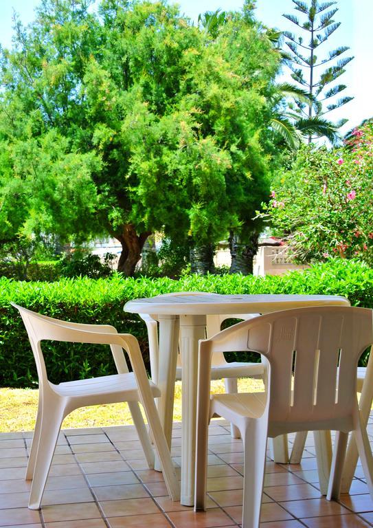 Apartamentos Venecia Roquetas de Mar Room photo