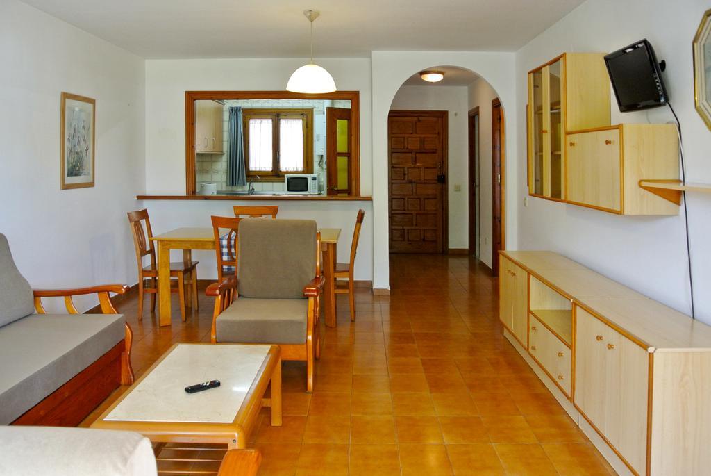 Apartamentos Venecia Roquetas de Mar Room photo